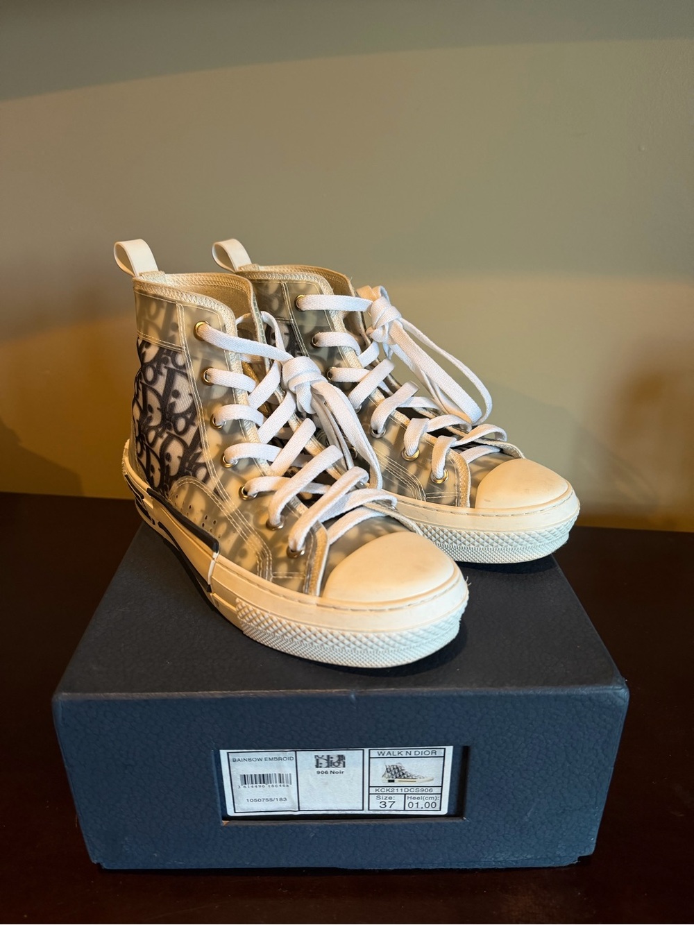 B23 League High-Top Sneaker
White and Black Dior Oblique Canvas